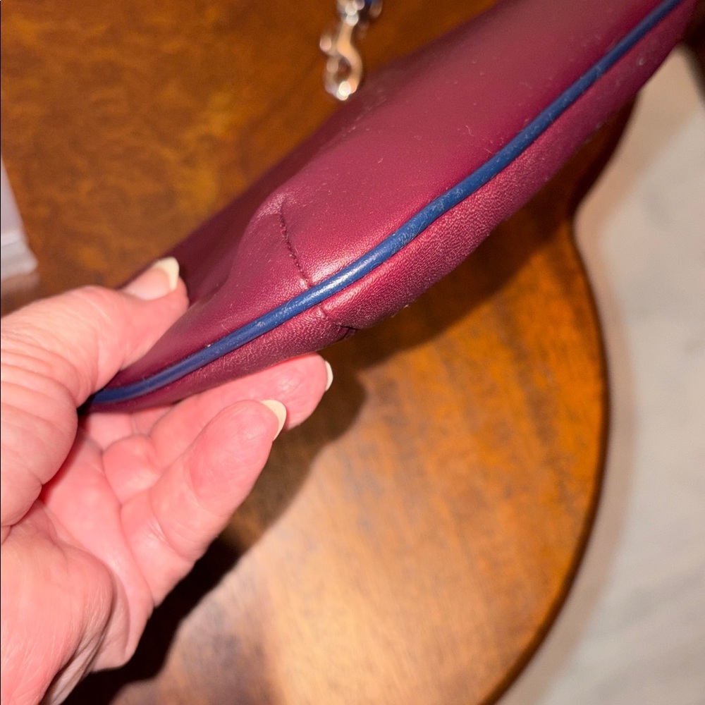 Coach Park wristlet smooth/quilted, leather Pink Burgundy Blue front turn lock - Picture 8 of 13